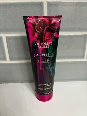 Victoria's Secret Jasmine Noir Lotion - new
